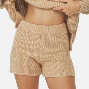 ARCAA Movement Bly chunky cable knit organic cotton shorts Medium beige NWT